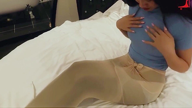 日本色情迷欢庆！丝袜魅惑女郎融化你的心靈