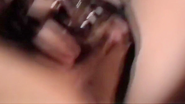 蒙眼的优美U穿丝袜挑逗与激情做爱冒险记