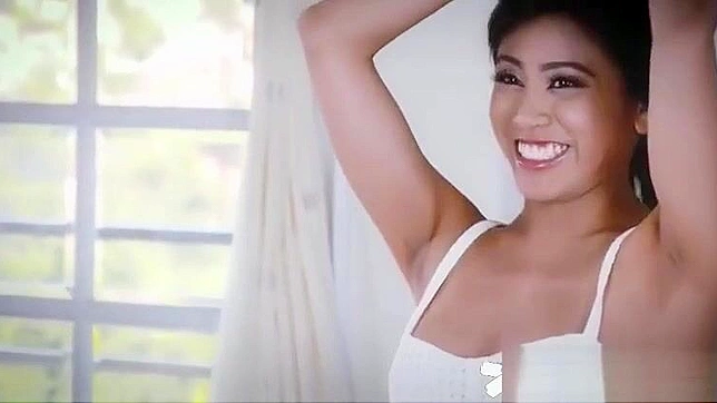 巨大的拉丁肉棒深入亚洲小穴毛丛硬核狂欢。