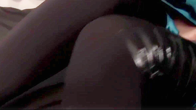 可爱日本coser扮演初音未来硬干POV视角射精体验。