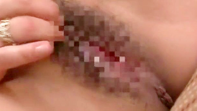 大胸日本熟女Yuki Sakurai的巨乳狂野性爱趴体