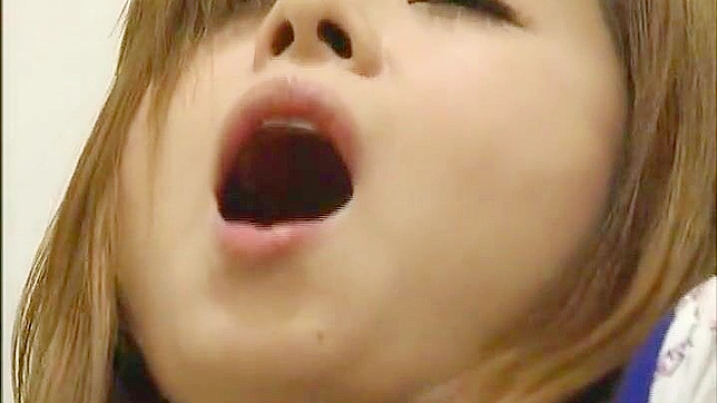 巨乳日本OL佐月佳奈的自慰冒险之旅