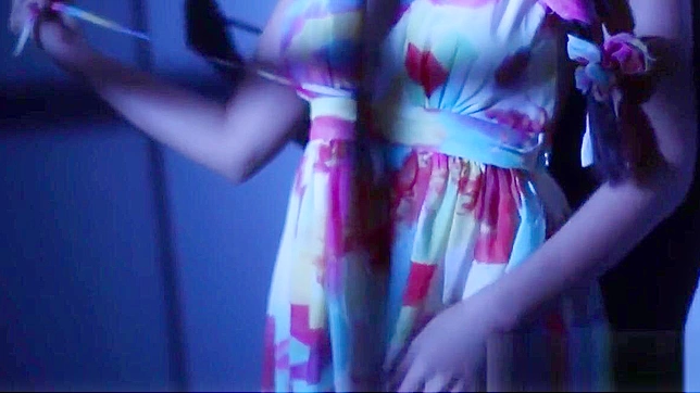 日本AV女神麻里菜裸体准备激烈动作。