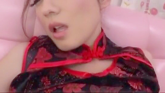 亚洲性感自慰秀 – 新泽西最火辣美女的感官之旅。