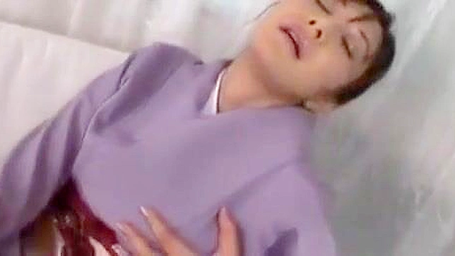 穿和服的凉香——日本美女的情欲挑逗与快感享受。