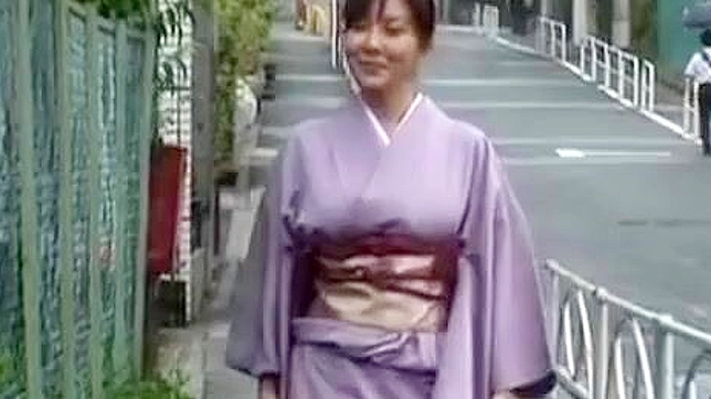 穿和服的凉香——日本美女的情欲挑逗与快感享受。