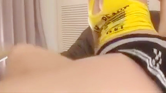 大胸美女在精彩的XXX场景中被狠狠地操并享受着这一刻。