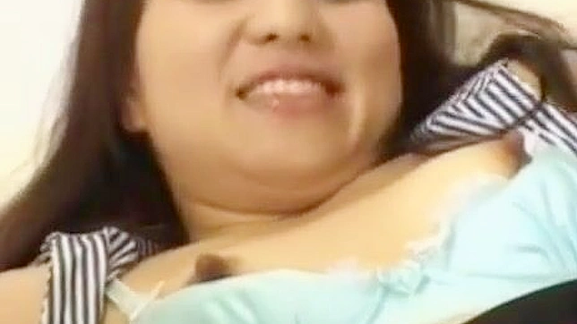 日本女孩Miina与多名男子的激烈群交体验。