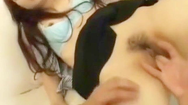 日本女孩Miina与多名男子的激烈群交体验。