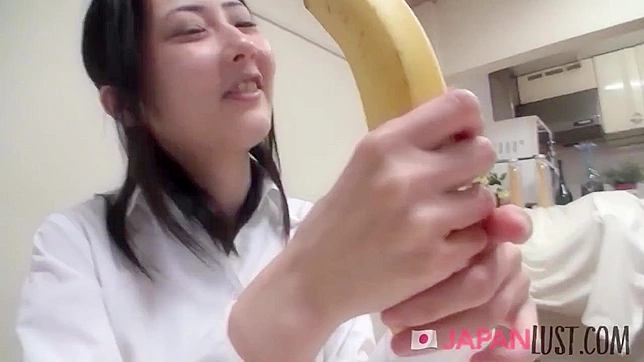 性感日本熟女平坂琉璃娜回归享受激烈性爱体验