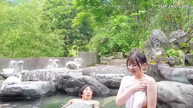阴裂性交，阳具重击狂欢节