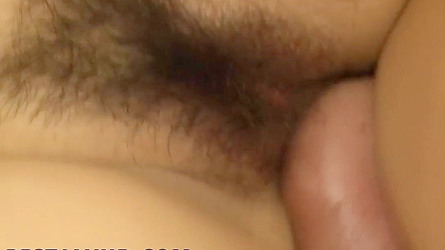 疯狂的亚洲熟女小泽圆在超级放荡的三人行中大展身手！