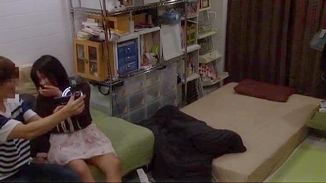 娜娜的新情人让她疯狂，令她快乐地尖叫！