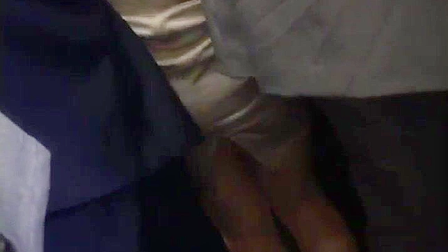 狂野日女Azumi Mizushima在人群密集处被疯狂操弄