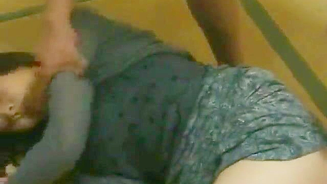 成熟的日本女神被狂野阳具狠狠撞击