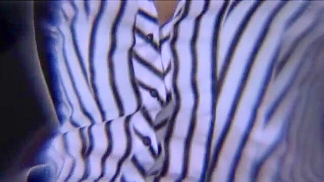 美丽的小妞Mayu Koizumi爱不释手