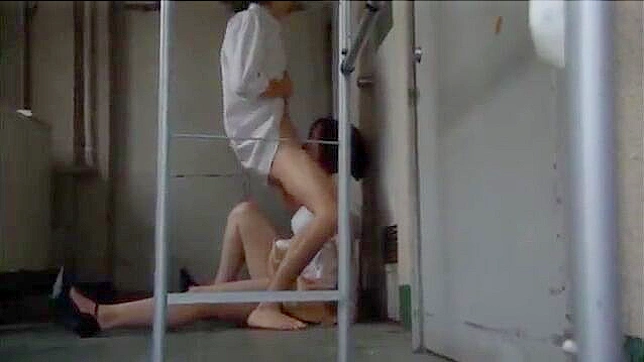 渴望的奈德·托梅塞卡在偷拍视频中被口交