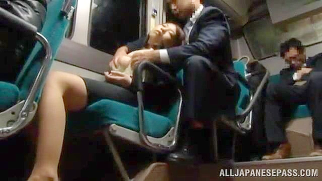 火辣日本上班族女孩紧致阴茎被狠狠深入操弄