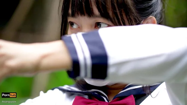 Japanese Girl 18+ Gets Fucking Raw by Big Cock