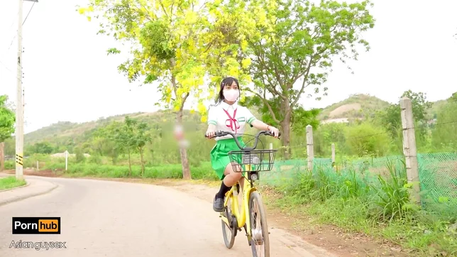 Suzume Bends Over and Takes a Thick Dick with Wild Enthusiasm