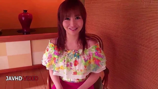 JAV Beauty Goes Wild – Hot Webcam Vibes & Steamy Solo Play Unleashed