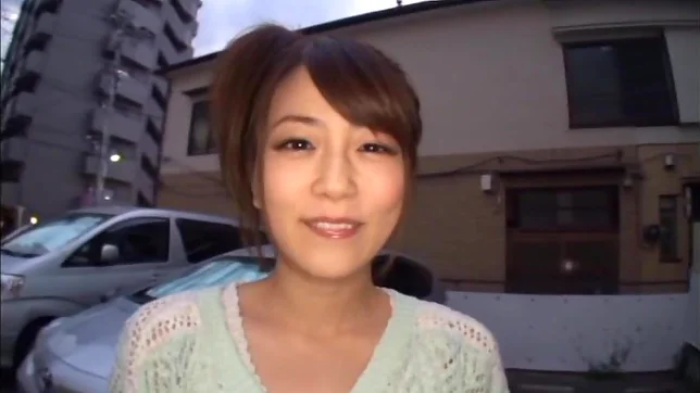 Hot Asian teen amateur Saki Ninomiya gives a blowjob gets pounded