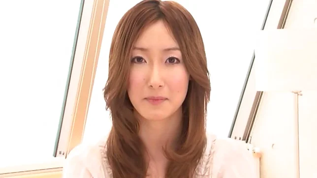 Eri Ito flants her super sexy boobs 3