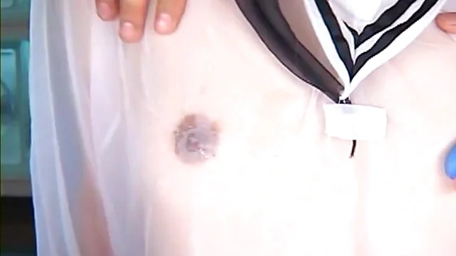 Japanese model gets her pussy spread 3