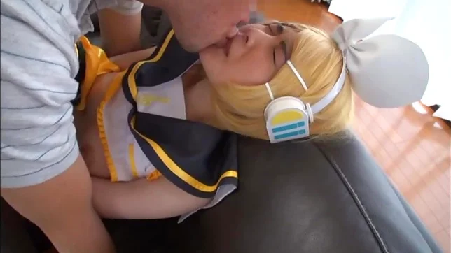 Tomoko Ashida featured in a kinky threesoome 4