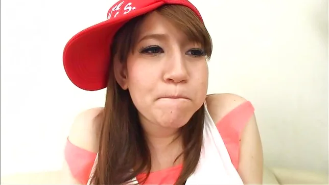 Steaming amateur model with big tits gets her pink pussy fingered 2