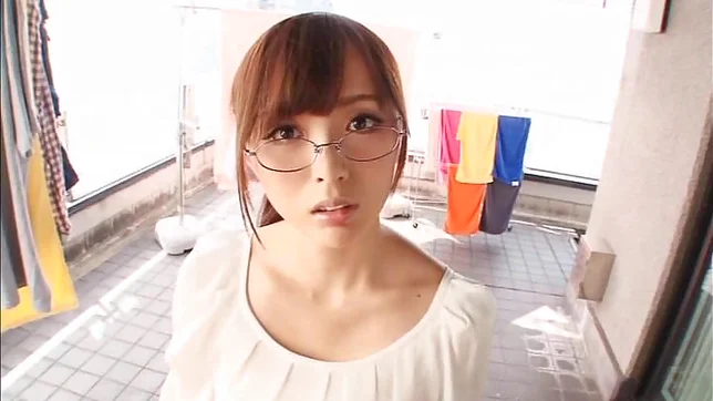 Yuu Namiki pleases with her feet and mouth 2