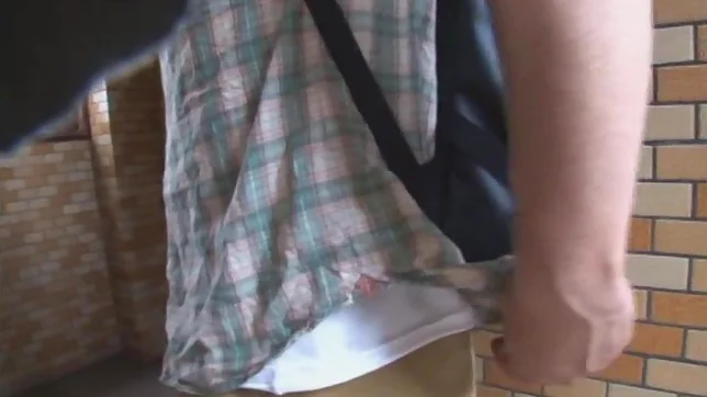 Gorgeous busty beauty gives an unforgettable blowie 16