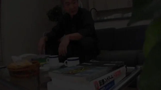 Chika Ameri gets facial after a spicy handjob 2