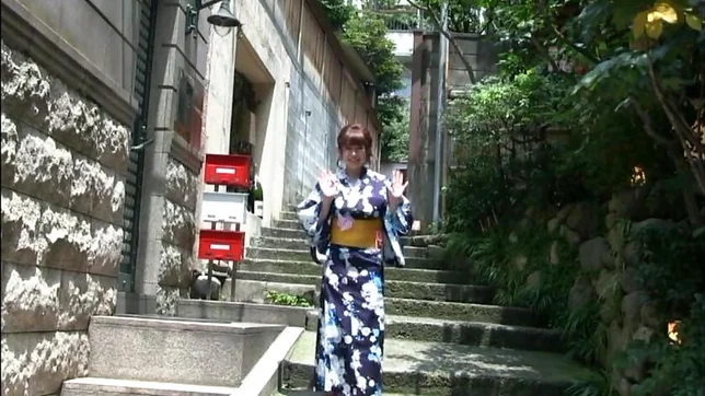 Big-tittied girl Yuumi Nagasaku enjoys hard cock between her juicy tits 2