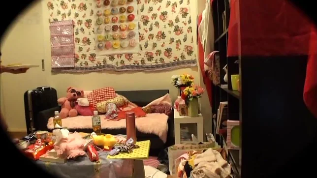 Sexy teen enjoys a kinky pussy licking 13