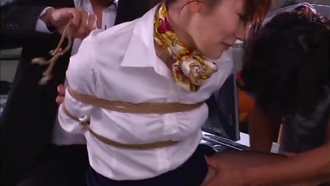 Saki Kouzai sucking several huge dicks 2