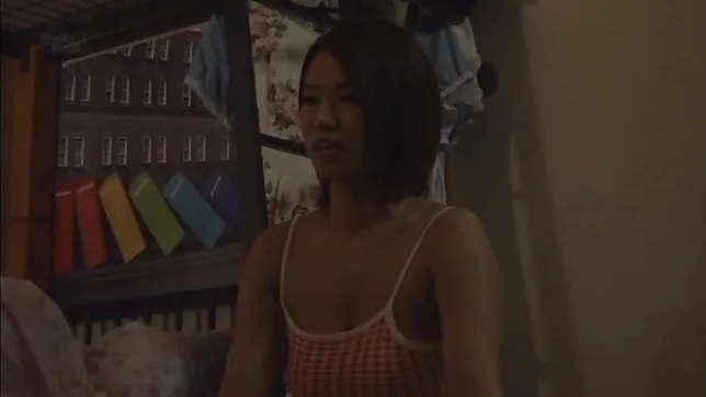 Big tits beauty enjoys getting freaky in the hostel 2