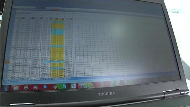 Japanese teens are having fun posing kinky on cam 5