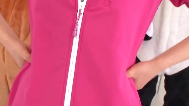 Sexy amateur teen Nozomi Hazuki posing on cam and dancing 3